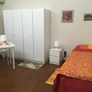villa-valera.catania-hotels.net/